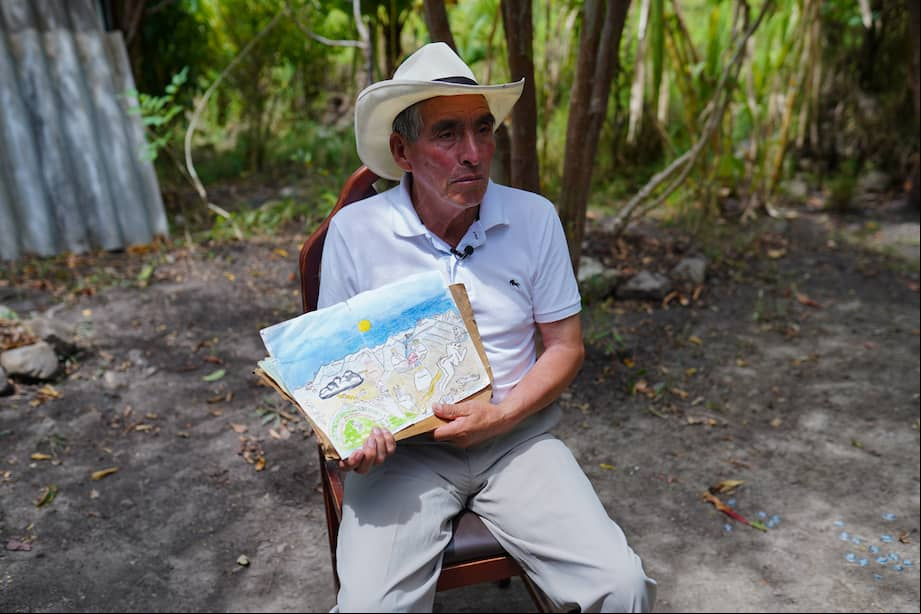 Desde hace un par de años, Eudoro Carreño (80 años) vive en una finca a las afueras de El Espino (Boyacá) por problemas de salud derivados de su vida en la estación meteorológica de La Cueva, que está a más de 3.700 metros de altura.