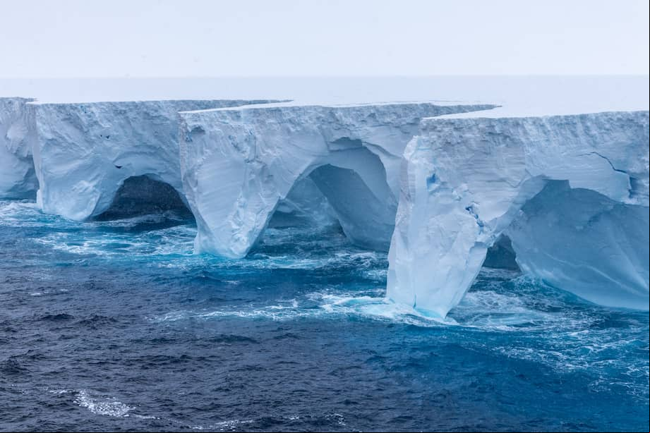 Imagen de referencia. El equipo advierte que si se alcanza un umbral crítico, el colapso será inevitable y autosostenido, incluso si las temperaturas se estabilizan después. (Photo by Richard Sidey / EYOS Expeditions / AFP) / RESTRICTED TO EDITORIAL USE - MANDATORY CREDIT "AFP PHOTO/EYOS EXPEDITIONS/RICHARD SIDEY " - NO MARKETING - NO ADVERTISING CAMPAIGNS - DISTRIBUTED AS A SERVICE TO CLIENTS