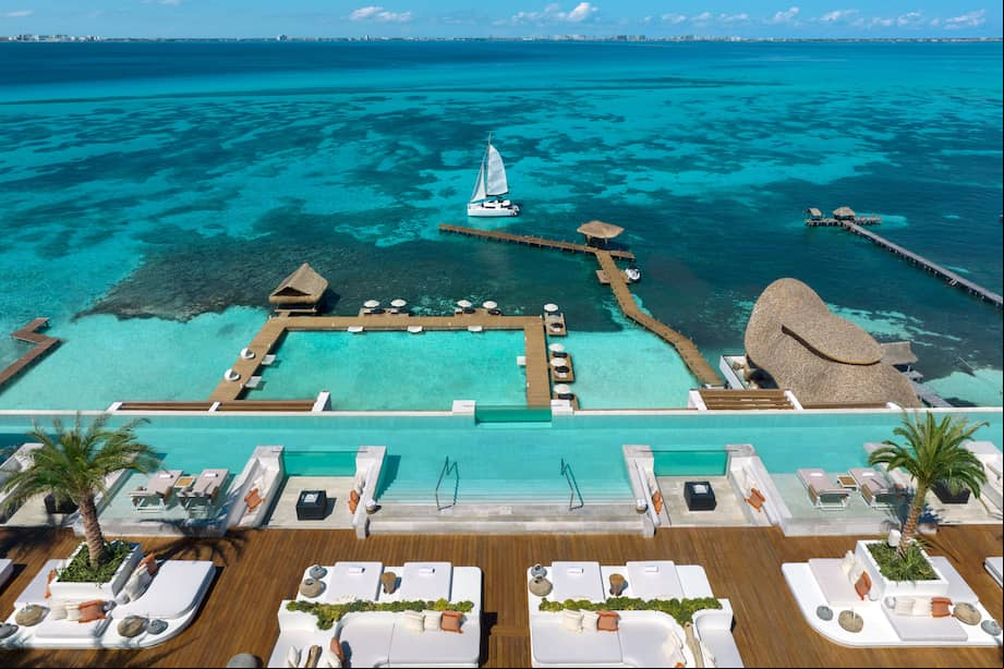 El resort, ubicado en el Caribe y diseñado por el arquitecto mexicano Andrés Cajiga, se convierte en el primer hotel del mundo en lograr este reconocimiento en dos ediciones consecutivas.