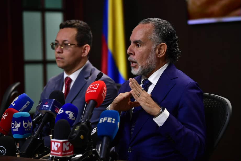 El ministro del Interior, Armando Benedetti, dice que Gobierno llamará a la consulta popular que el Senado hundió.