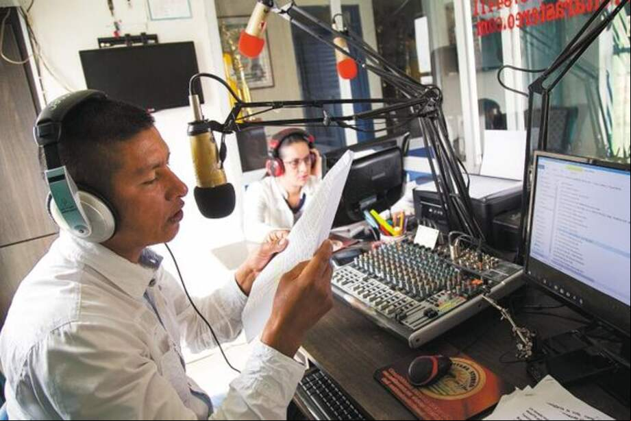 Los periodistas han sido amenazados, desplazados e incluso asesinado en medio de la guerra.