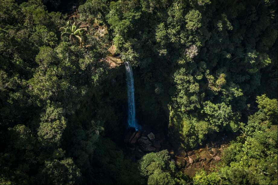 La cascada, ubicada entre Mocoa y Villagarzón, tiene 75 metros de caída.