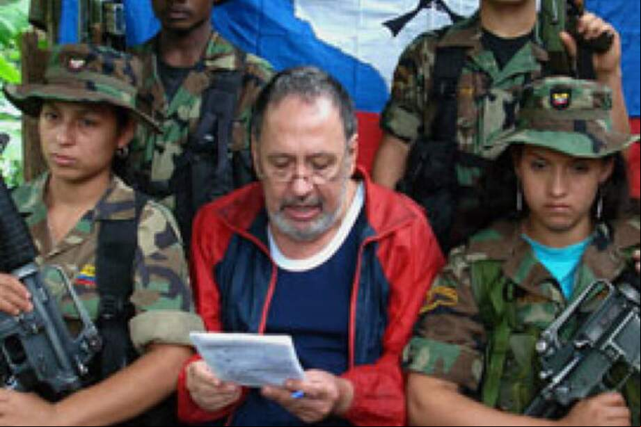 El congresista Óscar Tulio Lizcano fue secuestrado por las Farc el 5 de agosto del año 2000, en Riosucio, Caldas. La mayoría de su cautiverio lo pasó en las selvas de Chocó.