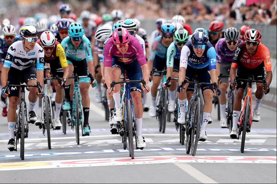 La jornada de miércoles en la carrera tendrá uno de los tramos de subida más complicados de la ‘corsa rosa’. Isaac Del Toro es el líder de la clasificación general y Egan Bernal el mejor colombiano.