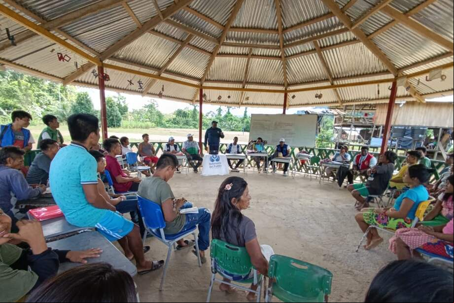 Un total de 12 comunidades campesinas e indígenas del municipio de Bojayá, en el departamento del Chocó, vienen siendo víctimas de estructuras al margen de la ley, las cuales han recrudecido su accionar indiscriminado desde comienzos de este año.